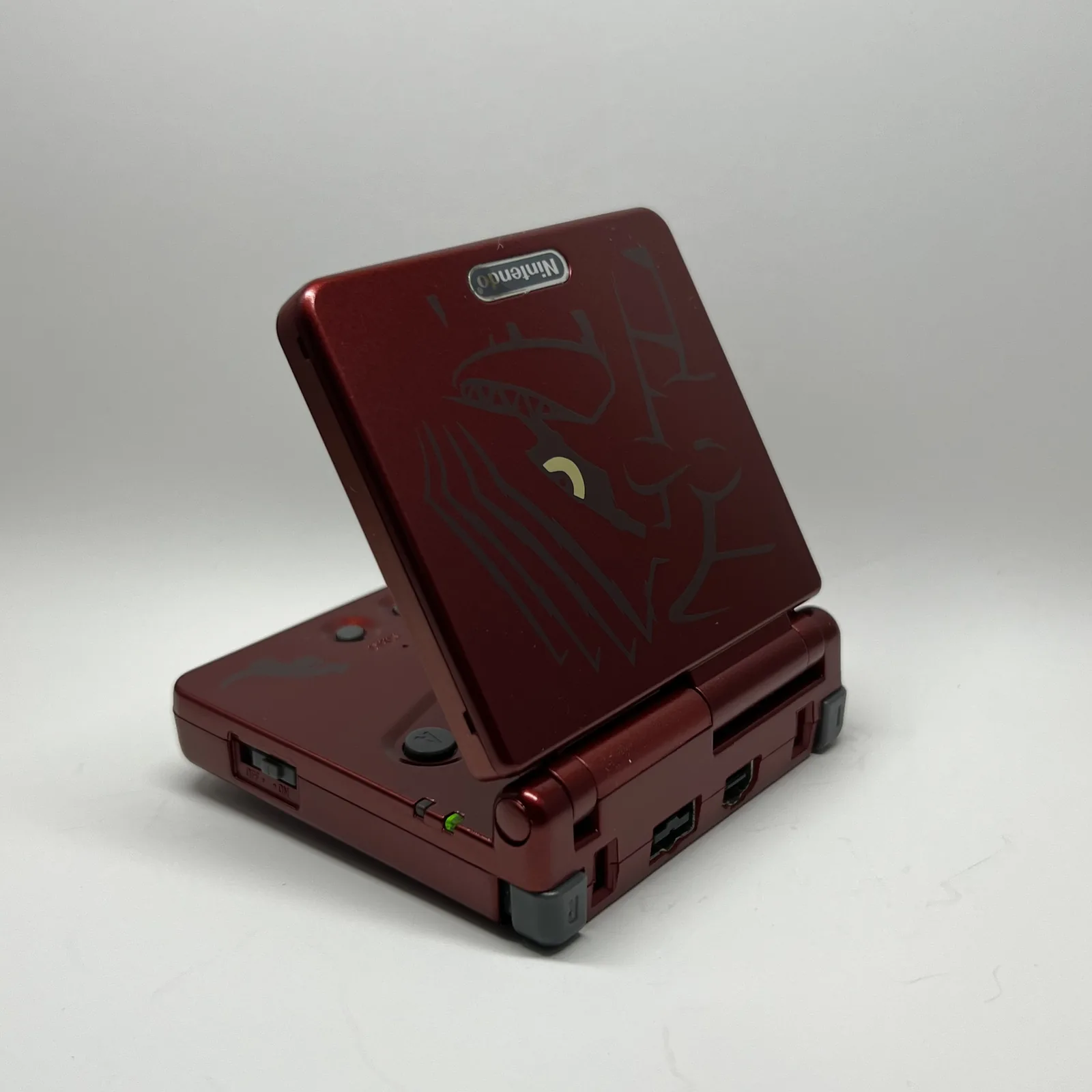 Gameboy Advance SP - Groudon Edition photo 4